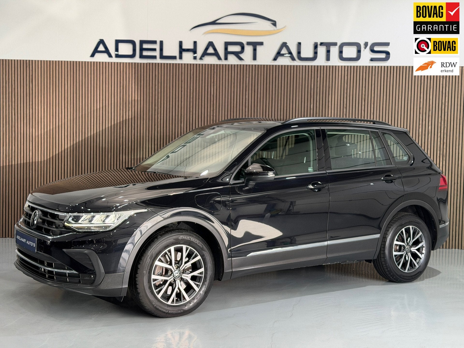 Volkswagen Tiguan 1.4 TSI eHybrid Automaat / Navigatie full, 1716 kg, Gebruikt, 4 cilinders, Zwart
