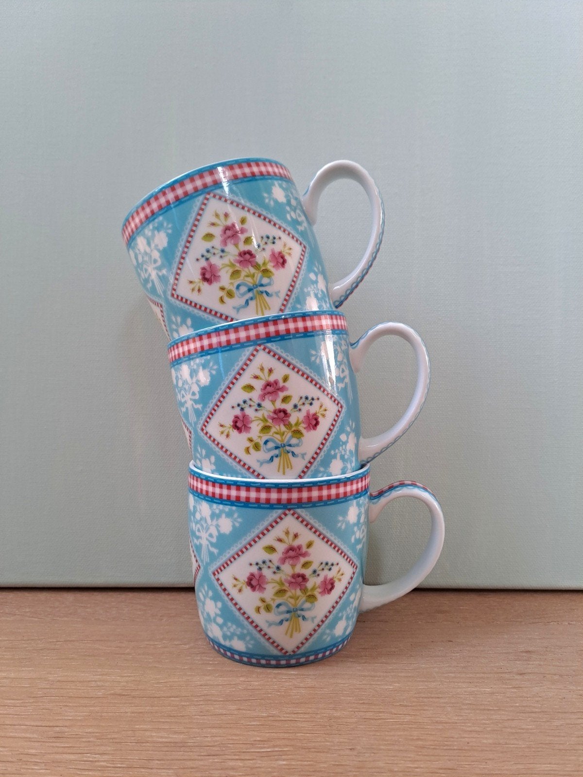 3 Porseleinen mokken Pip Studio, Royal Raja, Pip Studio, Ophalen of Verzenden, Zo goed als nieuw, Overige stijlen