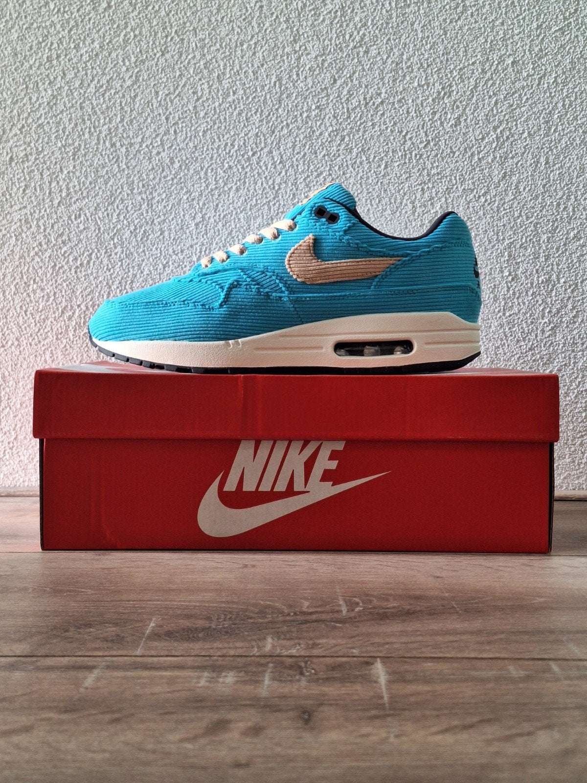 Originele Nike Air Max 1 "Corduroy" in maat 42, Nike air max, Overige kleuren, Ophalen of Verzenden, Sneakers of Gympen