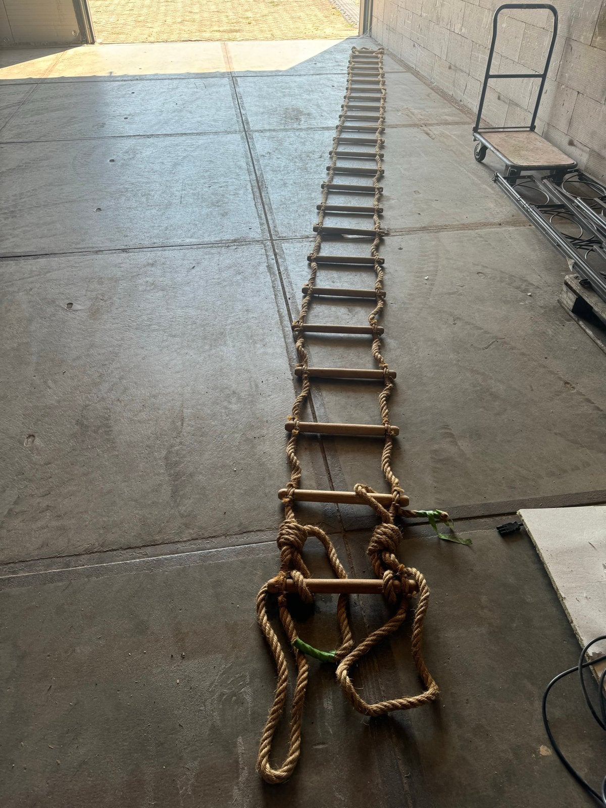 Professionele en oersterke touwladder 8 meter lang, Ophalen of Verzenden, Gebruikt, Ladder, 4 meter of meer