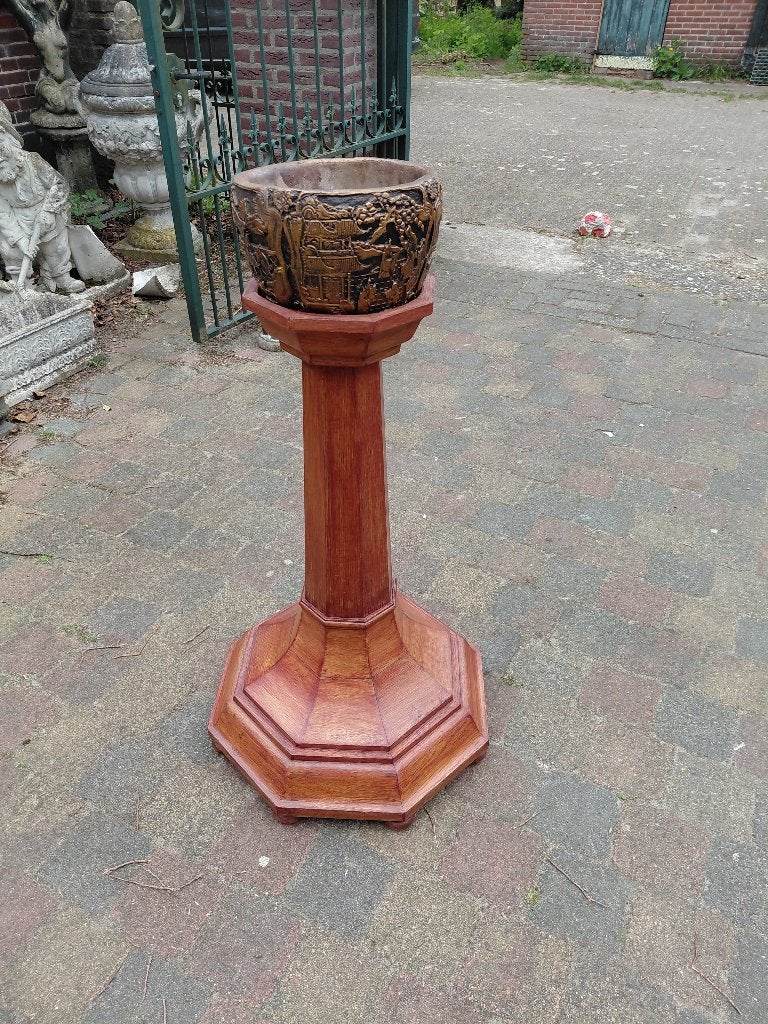 Antieke eiken piedestal met Chinese pot., Ophalen