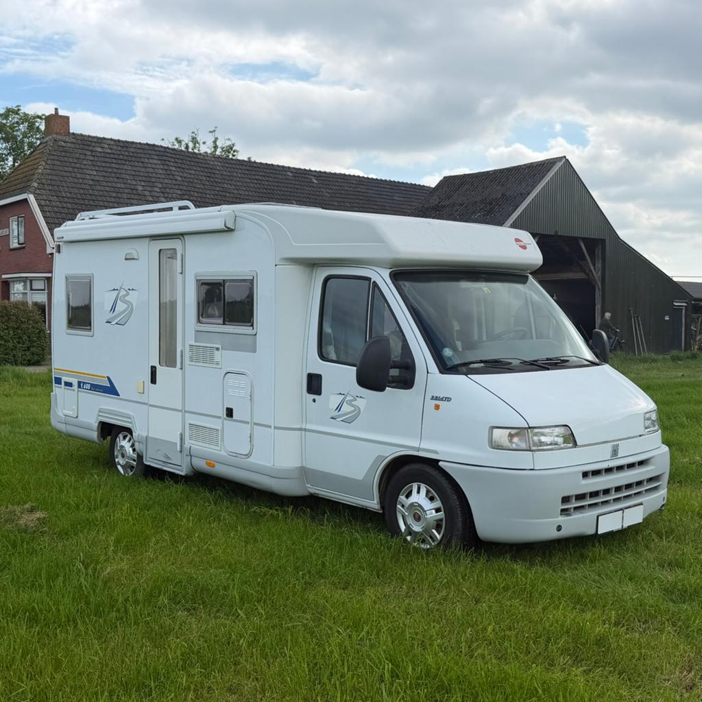 Bürstner T600 | Motorairco | Cruise control, Caravans en Kamperen, Campers, Ringverwarming, Bedrijf, Tot en met 3, Bürstner