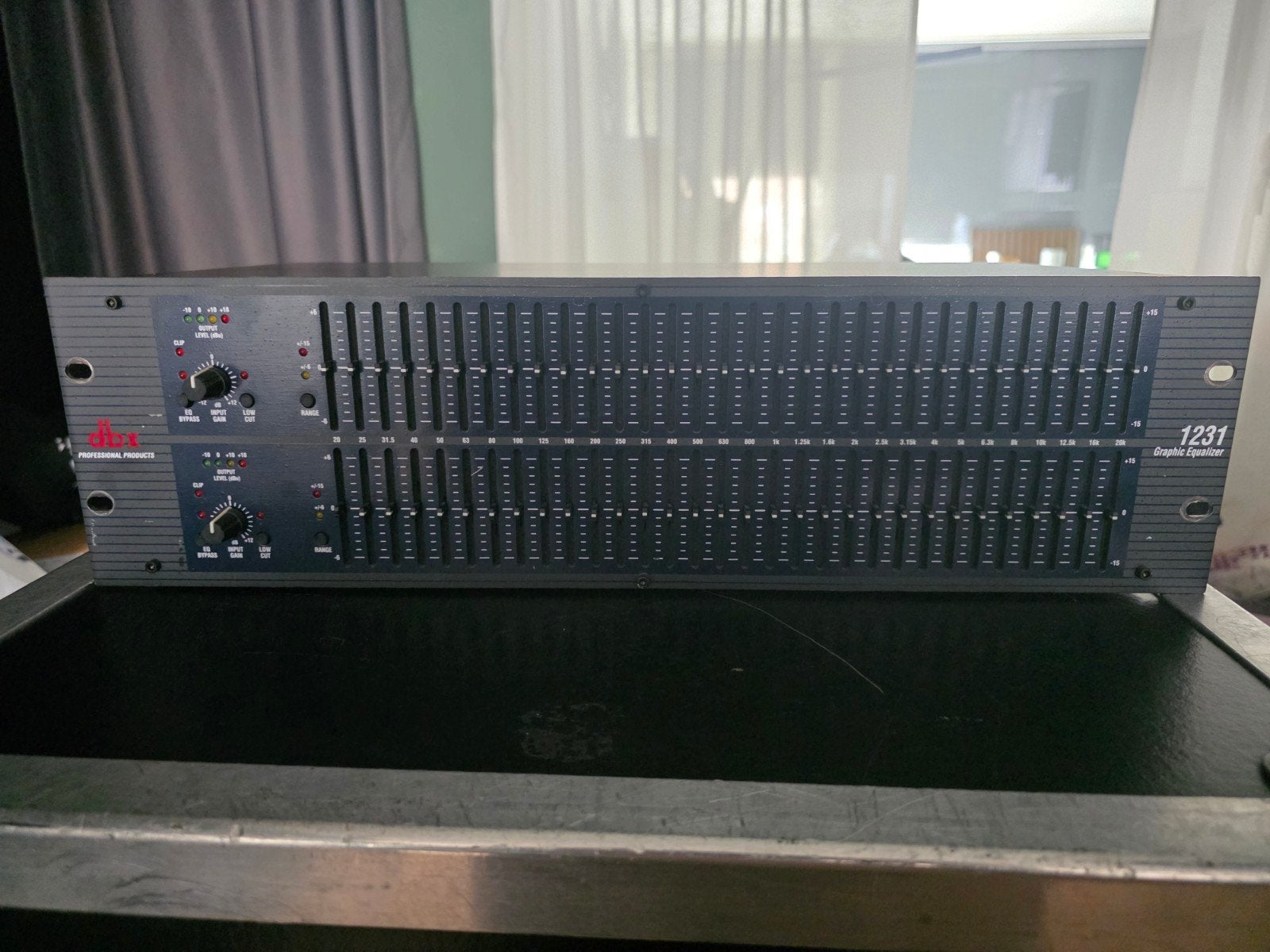 DBX equalizer 1231, Ophalen, Equalizer