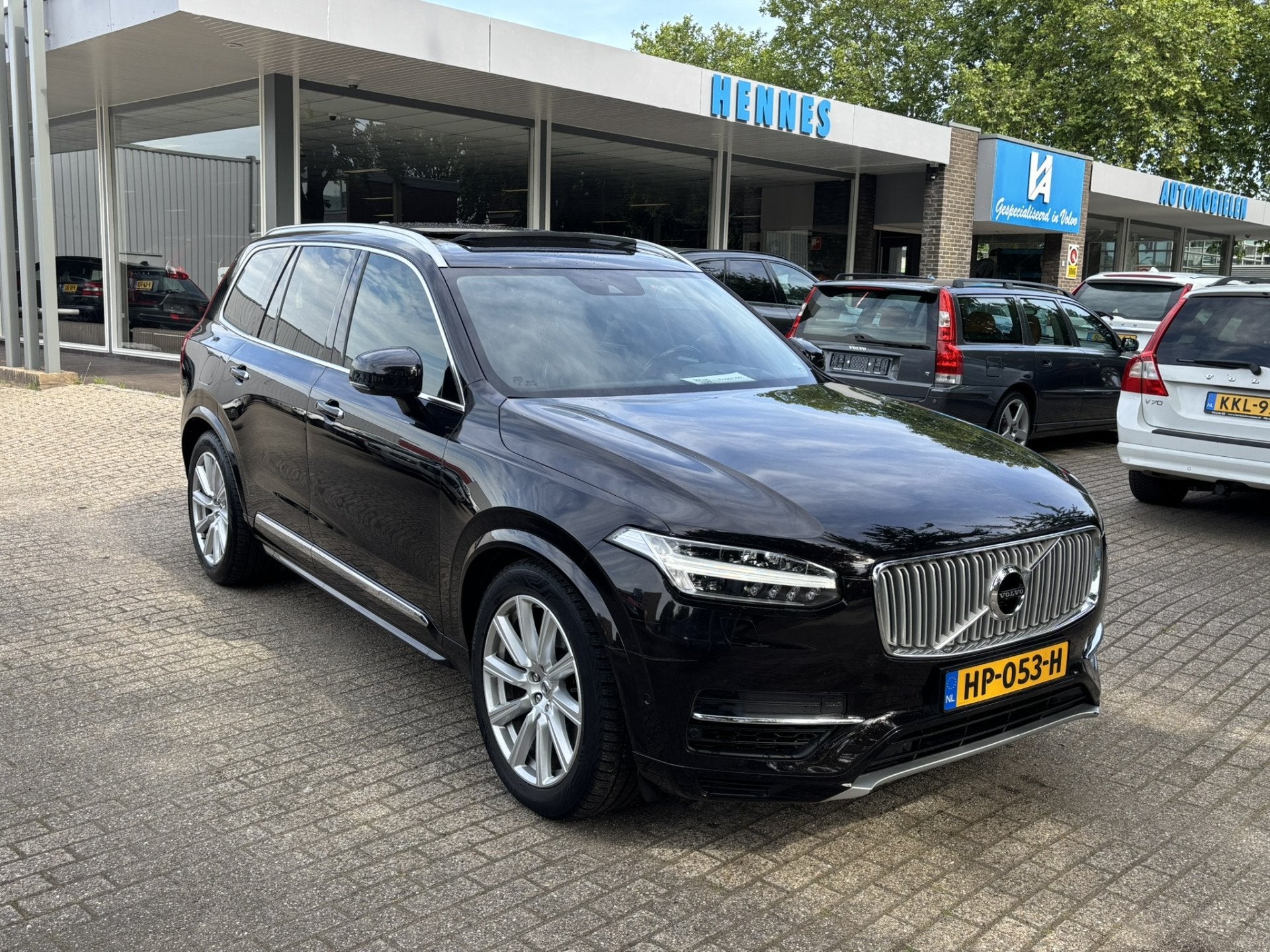 Volvo XC90 T8 AWD Inscription B&W HeadUp luchtvering Keyless, Gebruikt, 7 stoelen, Zwart, Bedrijf