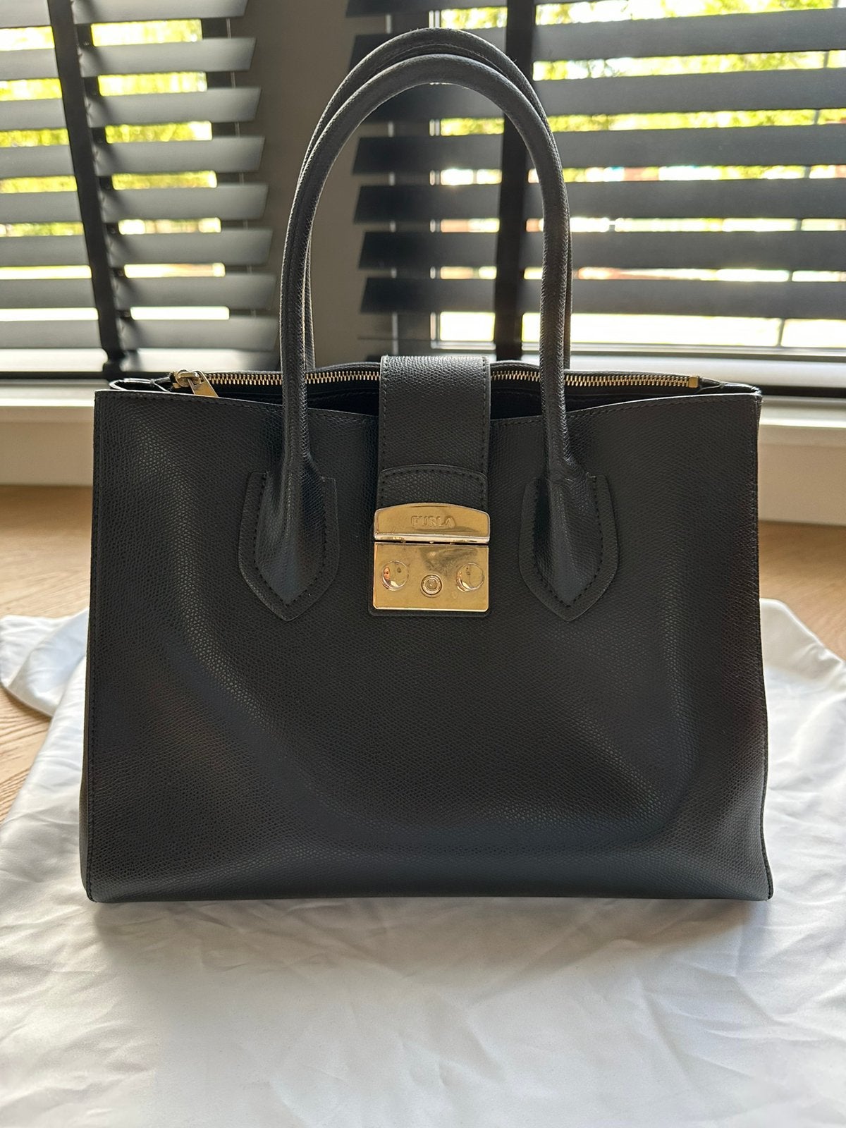 Furla handtas Metropolis Tote black / onyx, Ophalen of Verzenden, Zo goed als nieuw, Zwart, Handtas