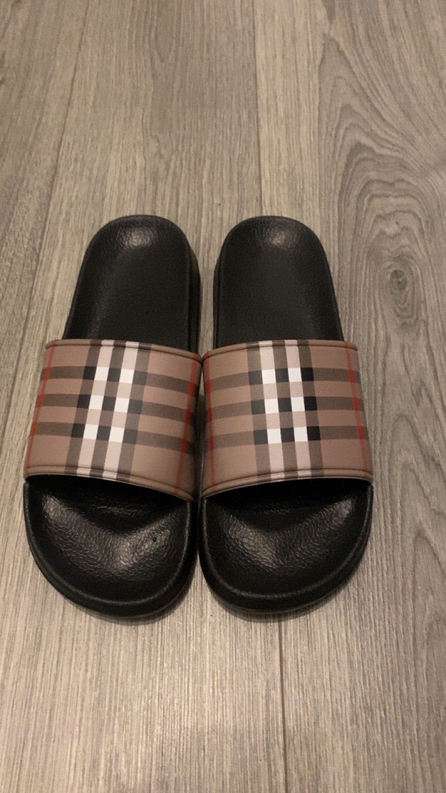Burberry slippers khaki, Ophalen, Maat 46 (S) of kleiner, Meerkleurig, Zwemslip