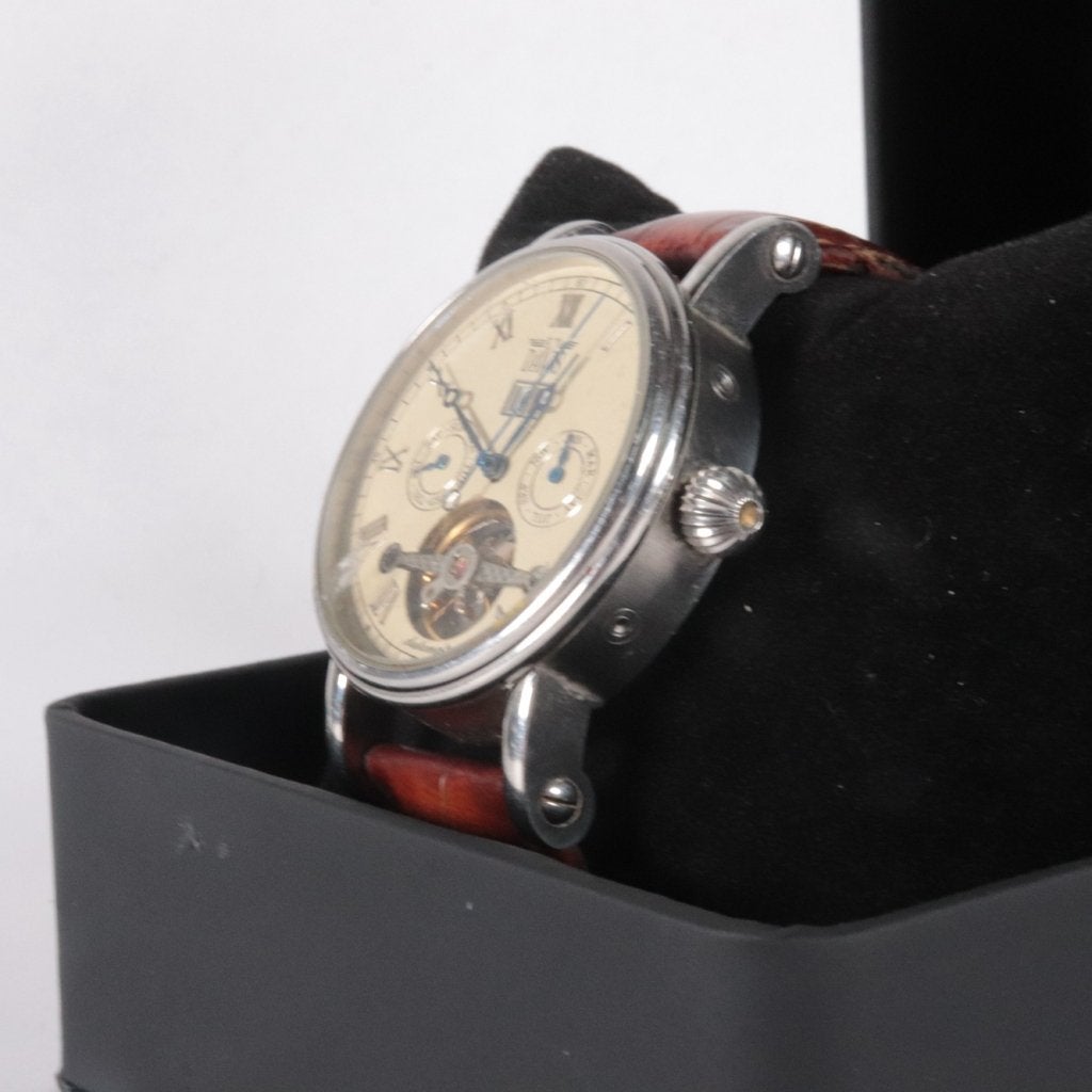 Davis Automatic Horloge - Nette Staat, Flex Ltd., Gebruikt, https://flex.com/contact-us, Nobelstraat 10, 5807 GA Oostrum LB, Limburg, Nederland