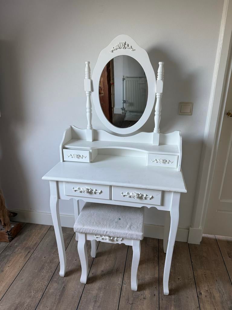 Kinder Kaptafel met spiegel + kruk., Ophalen, Gebruikt, Barok, 100 tot 150 cm