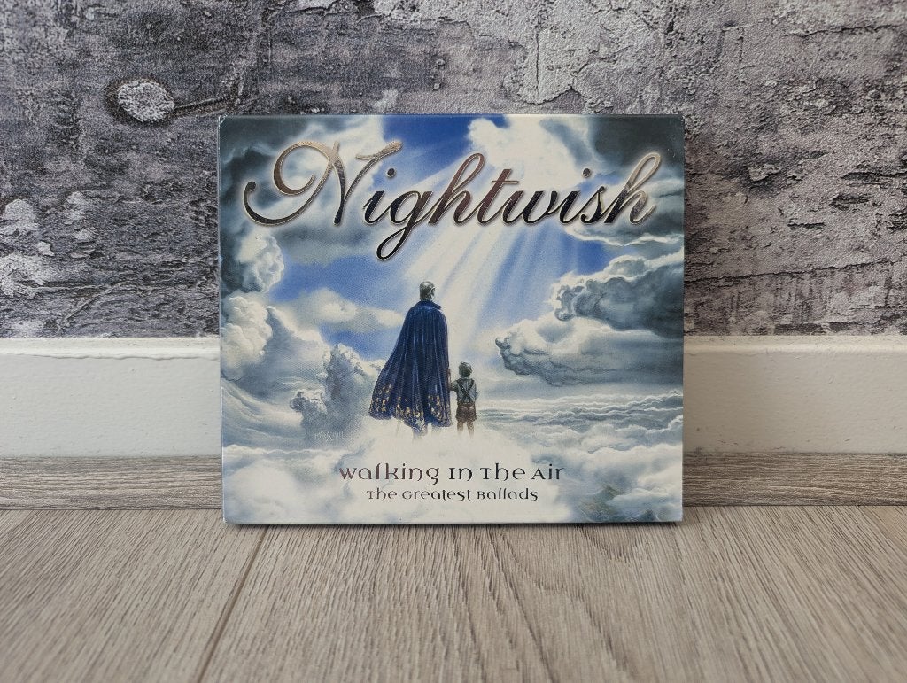 Nightwish: Walking In The Air - The Greatest Ballads, Cd's en Dvd's, Inclusief boekje, Metal, Verzenden, Zo goed als nieuw