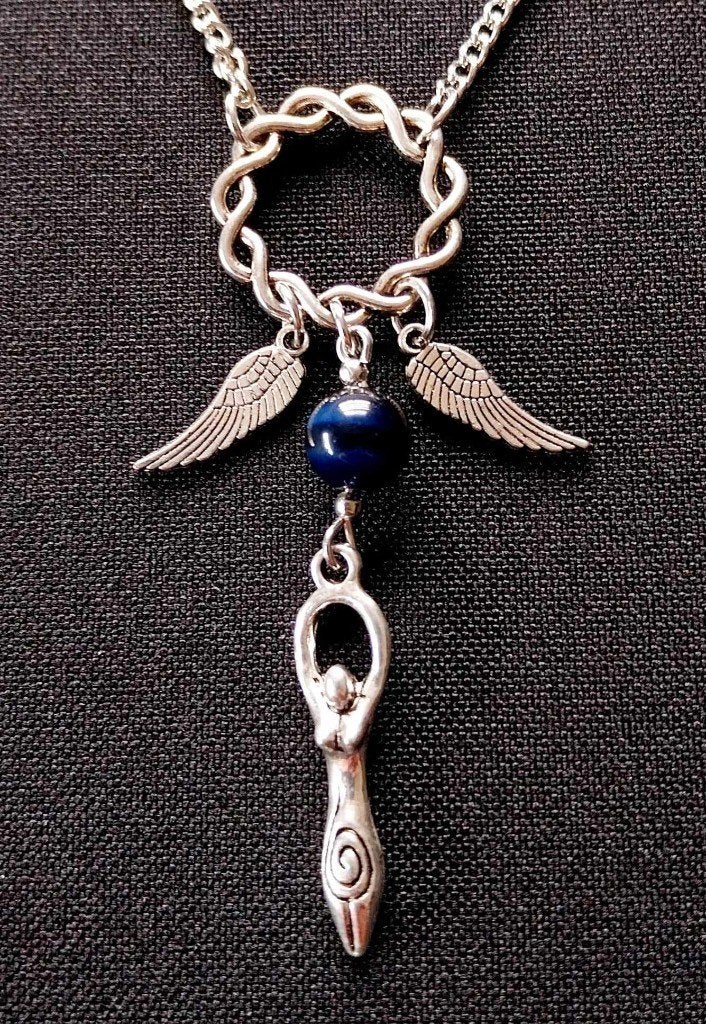 maangodin angel wings blauwe saffier, Verzenden, Nieuw, Blauw, Steen of Mineraal