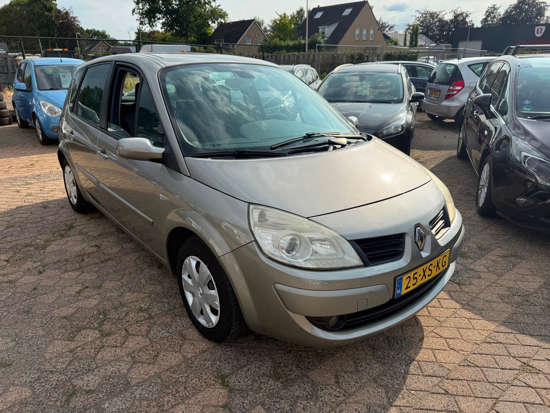 Renault Scénic 1.6-16V Business Line AIRCO NIEUWE APK NAP, Gebruikt, 1295 kg, 4 cilinders, Origineel Nederlands