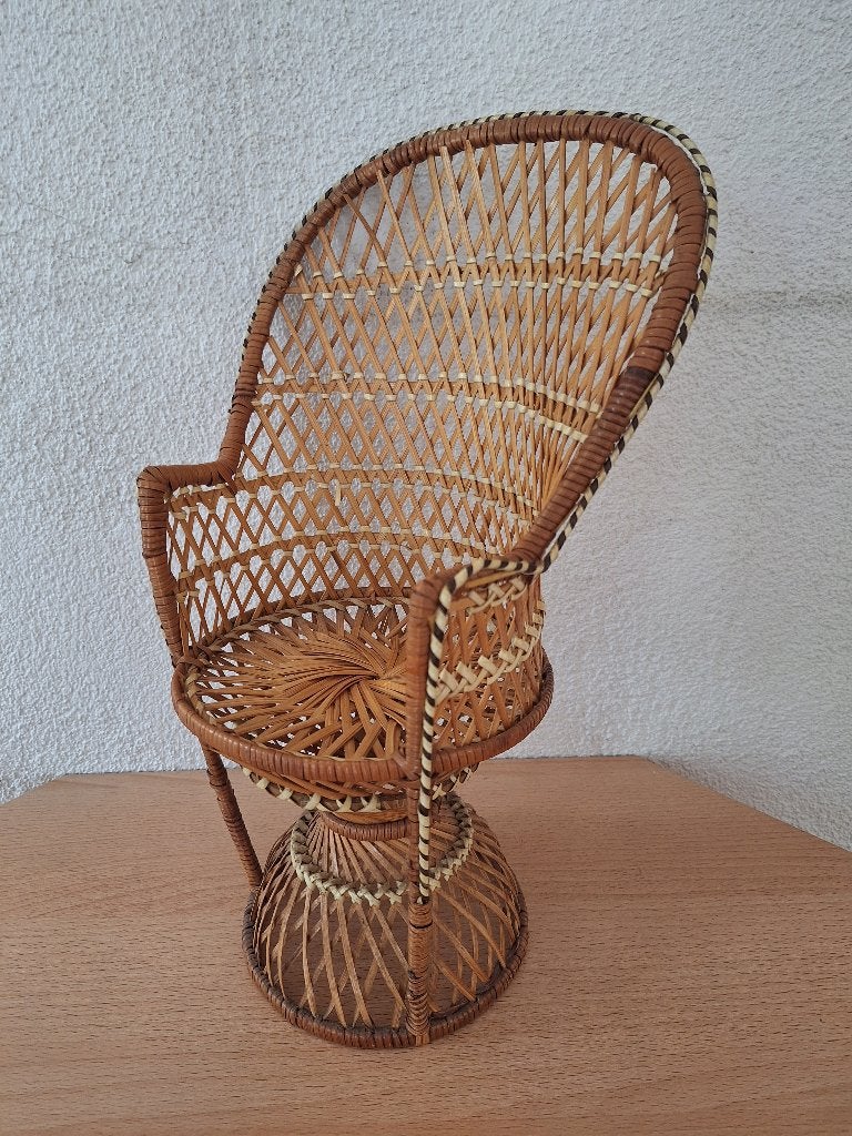 Vintage rotan poppenstoel - Perfect voor Barbie of decoratie, Ophalen, Zo goed als nieuw, Overige typen