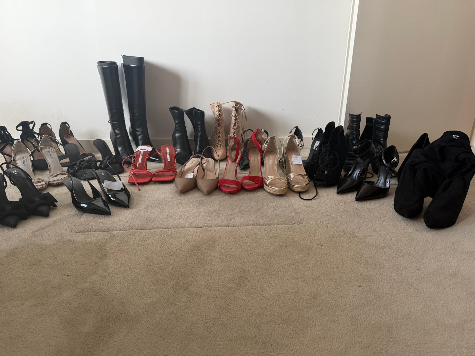 Complete Partij Damesschoenen 20 Paar Bieden, Kleding | Dames, Schoenen, Ophalen of Verzenden, Zo goed als nieuw, Zwart, Sneakers of Gympen