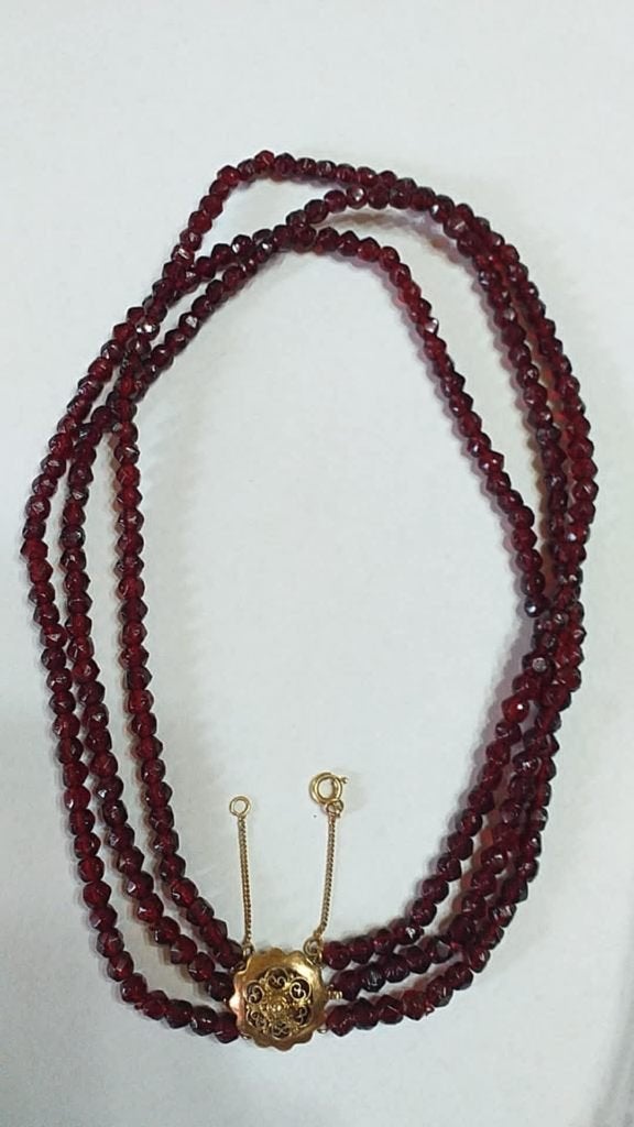 Granaten halssnoer en gelijke armband, Gebruikt, Ophalen of Verzenden, Met edelsteen, Rood