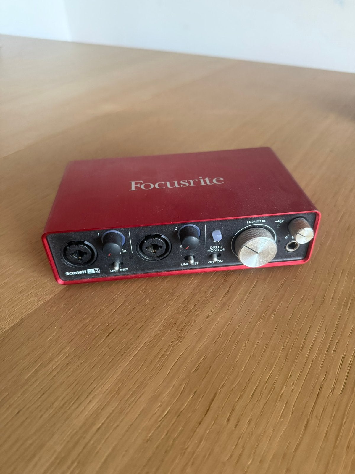 Focusrite scarlett solo 2i2 audio interface / geluidskaart, Ophalen of Verzenden, Zo goed als nieuw