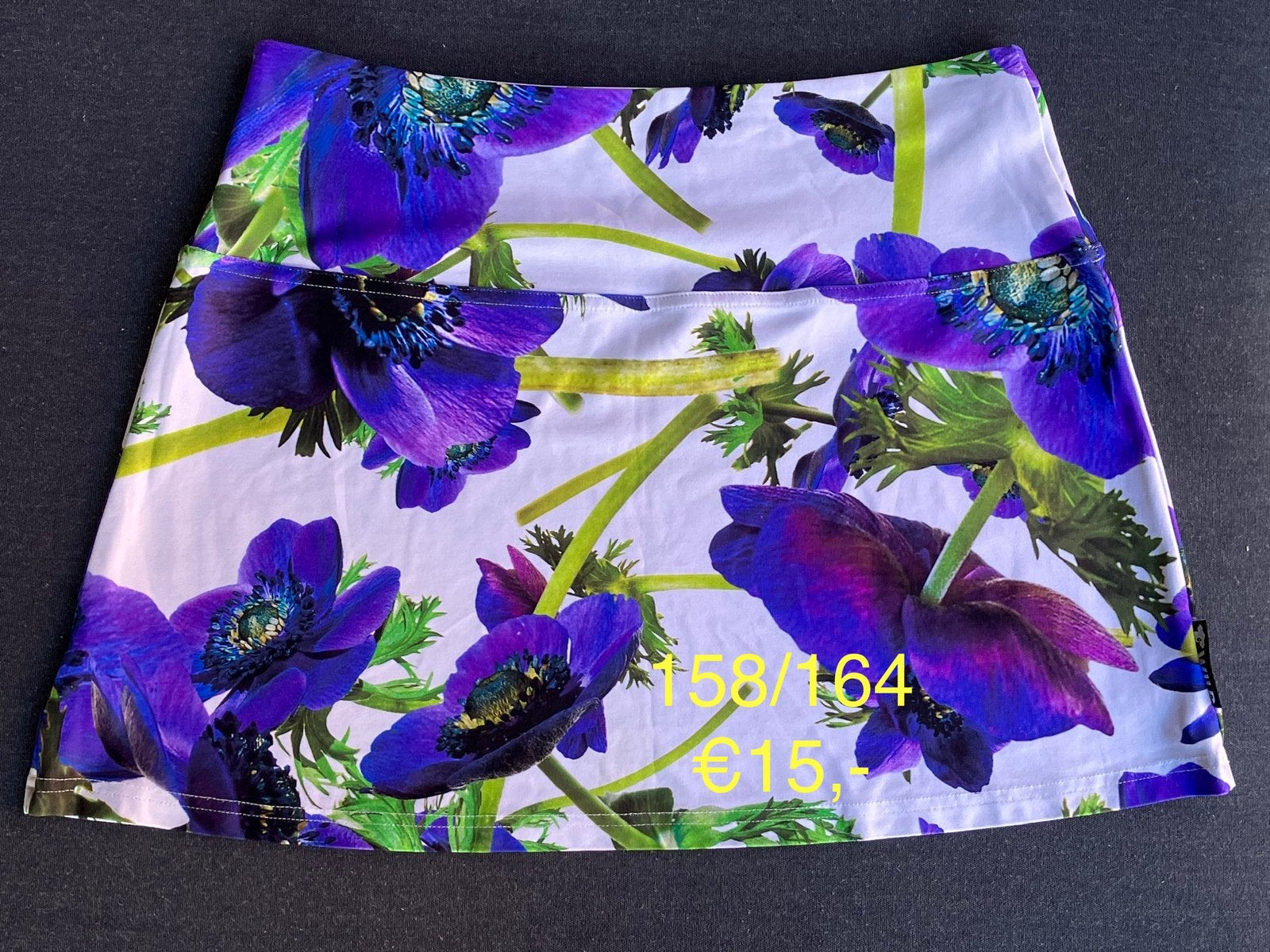 Rok met bloemen Maat 158/164 van het merk Wild, Kinderen en Baby's, Kinderkleding | Maat 158, Ophalen of Verzenden, Zo goed als nieuw