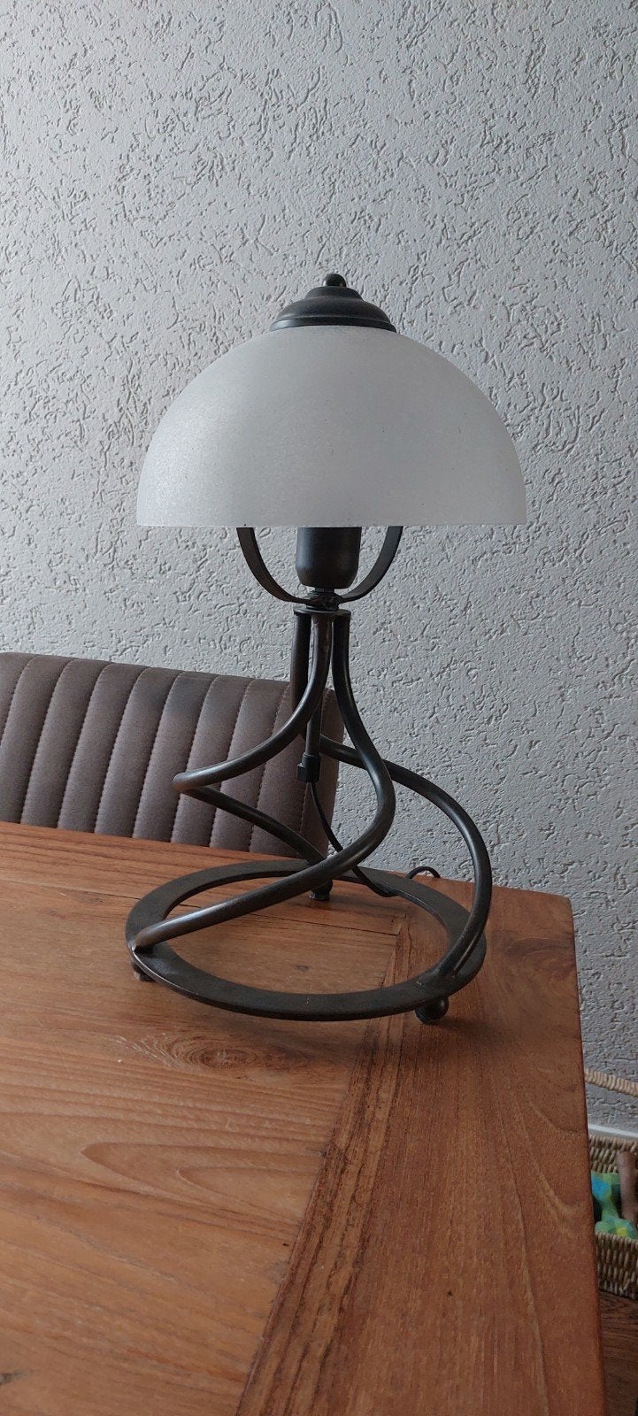 schemerlamp met glazen kap en metalen voet, Ophalen of Verzenden, Zo goed als nieuw, Glas, Schemerlamp
