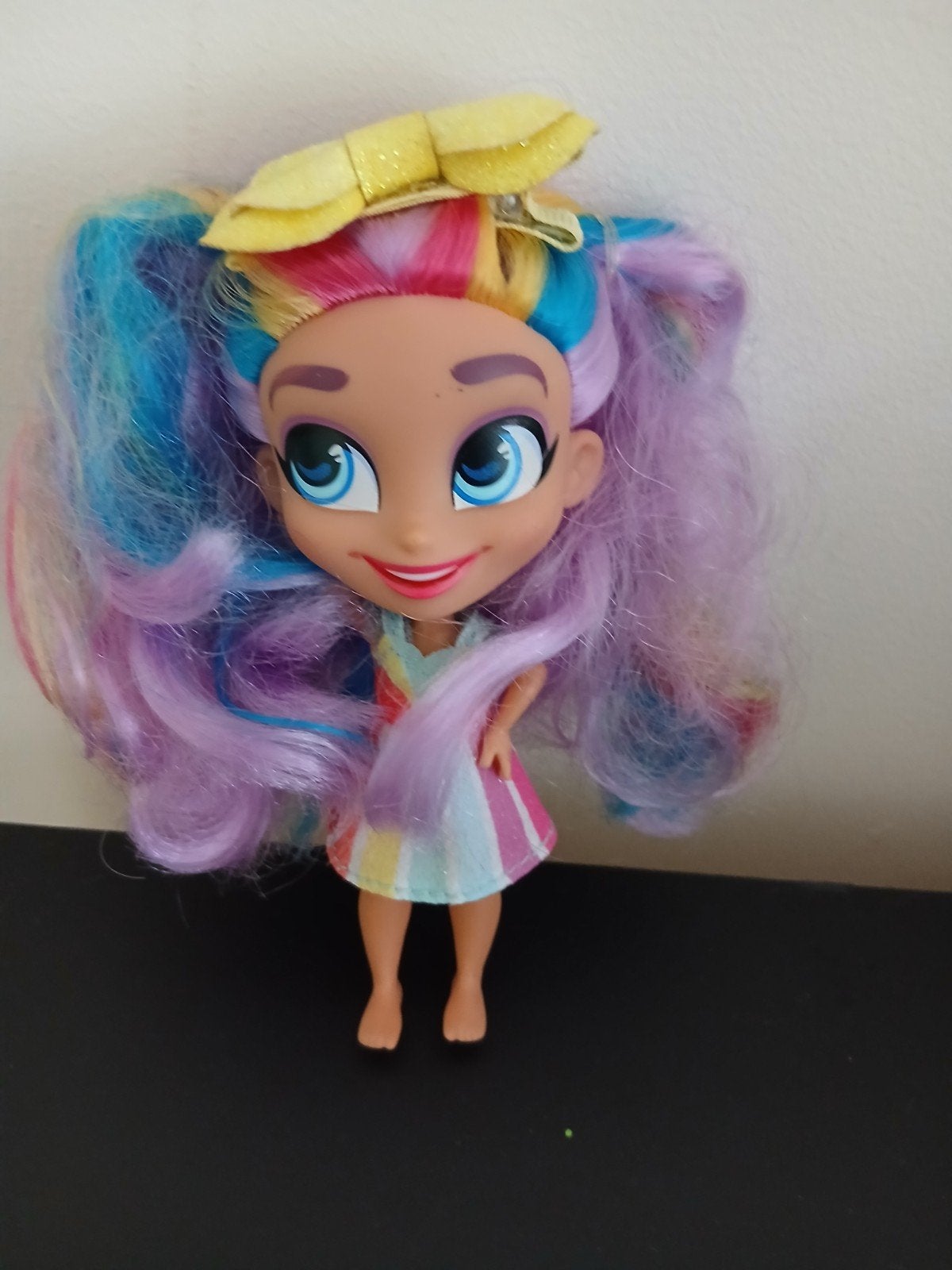 Hairdorables Pop - Rayne Bow (Serie 1) met kleurrijk haar, Ophalen of Verzenden, Zo goed als nieuw, Pop