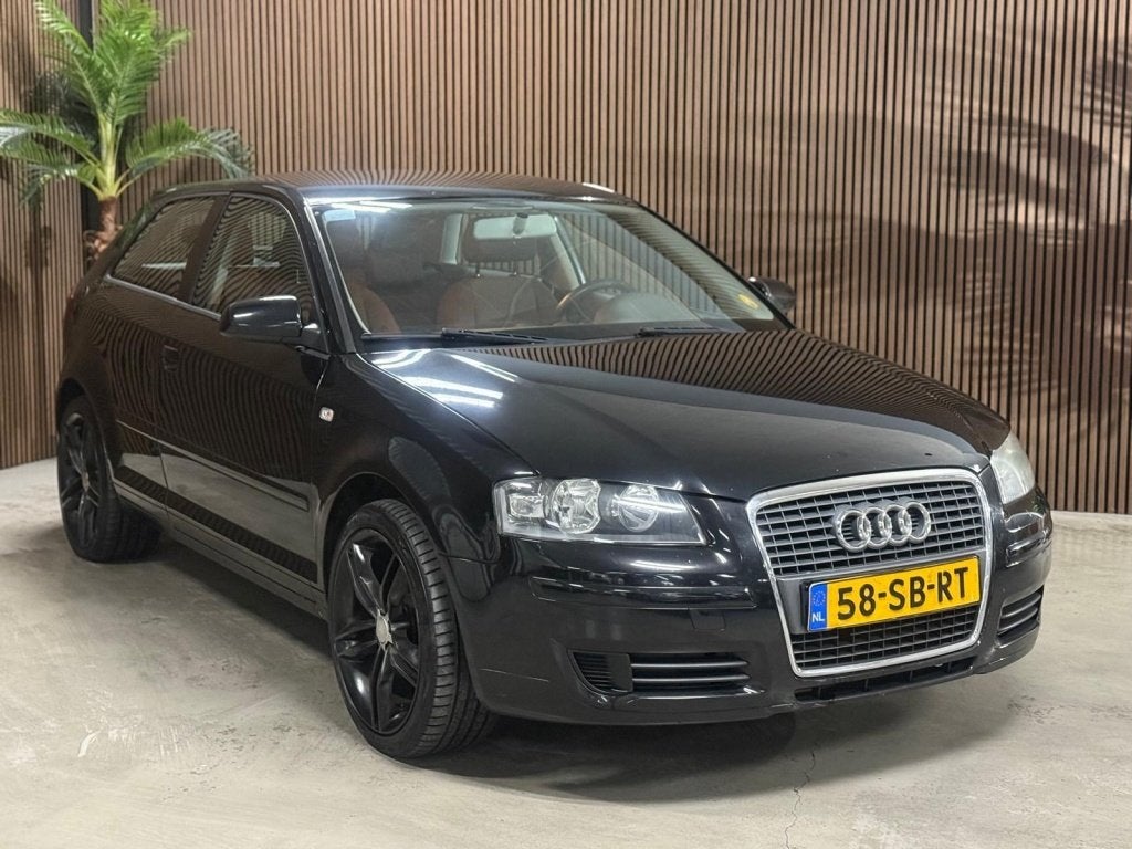 Audi A3 1.6 Attraction (bj 2005), Auto's, Audi, Voorwielaandrijving, Gebruikt, 4 cilinders, Electronic Stability Program (ESP)