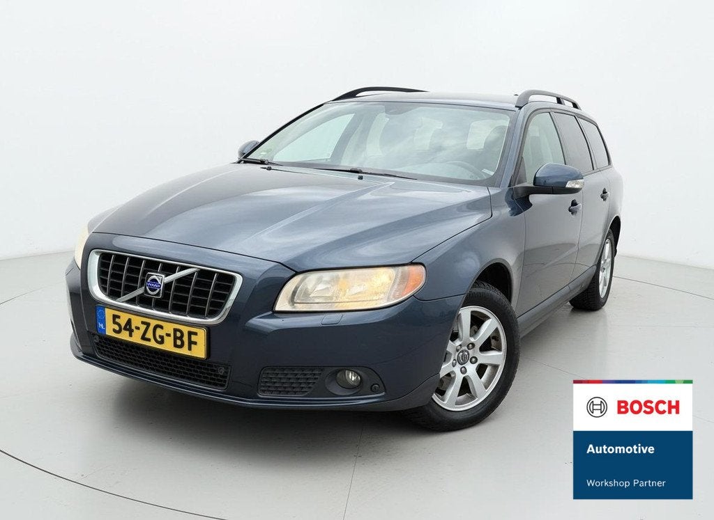 Volvo V70 2.5T Kinetic STOELVERWARMING - TREKHAAK - PDC, Stof, Blauw, 2521 cc, 93 €/maand