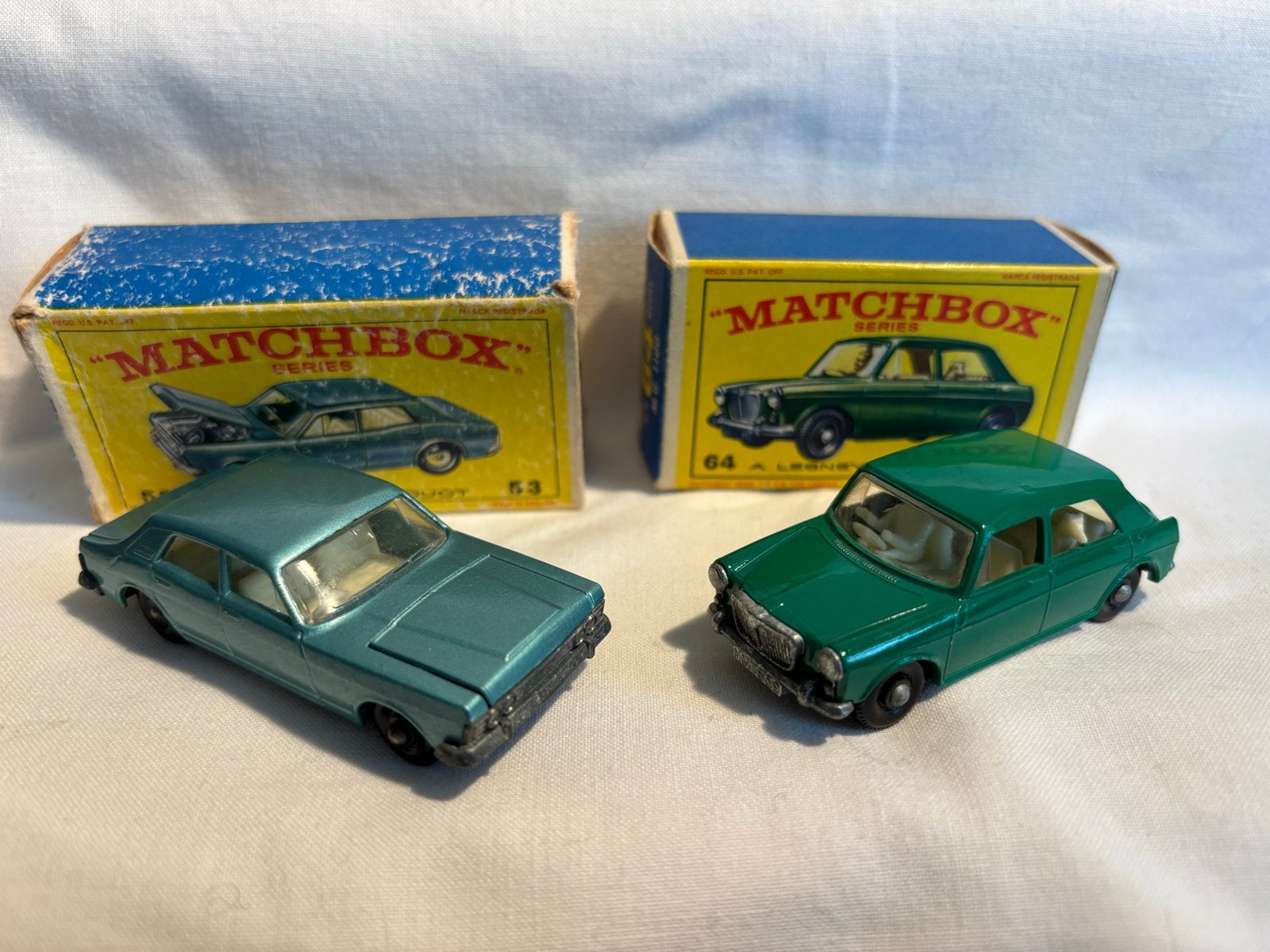 Matchbox Series: Ford Zodiac Mk IV 53 en MG 1100 64 + dozen, Ophalen of Verzenden, Zo goed als nieuw, Auto