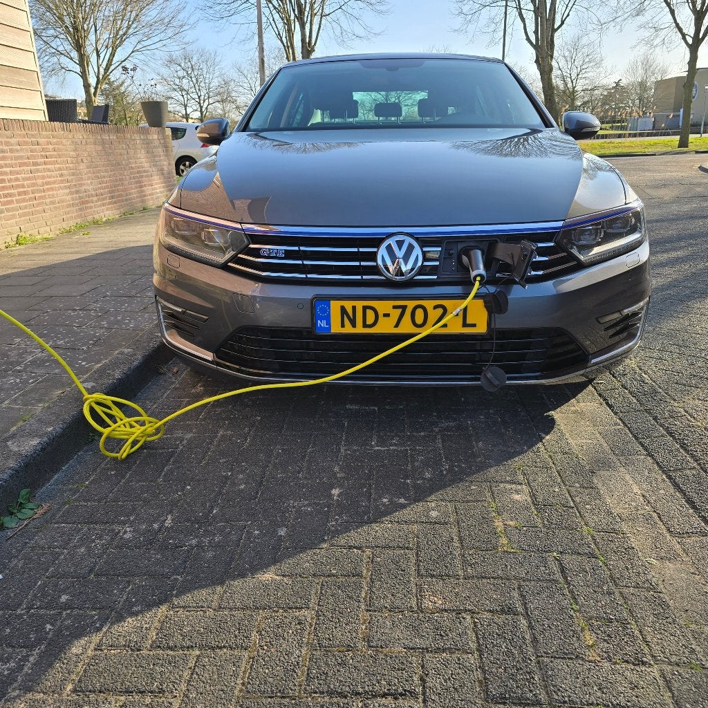 Volkswagen Passat 1.4 GTE Connected Series Plus 2016, Euro 6, 156 pk, 1622 kg, Leder en Stof