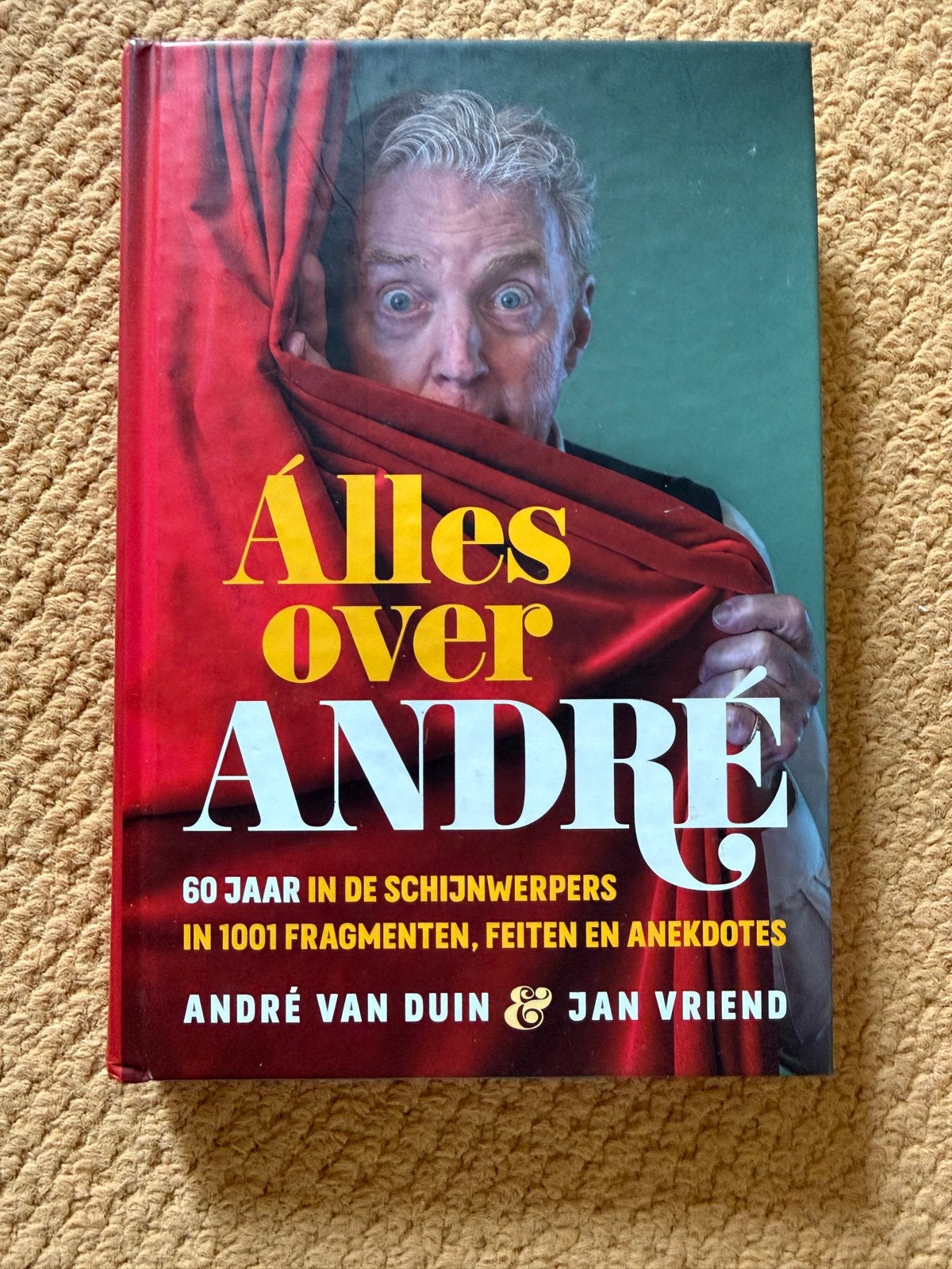 Alles over André - André van Duin & Jan Vriend, Boeken, Ophalen of Verzenden, Zo goed als nieuw, Film, Tv en Media