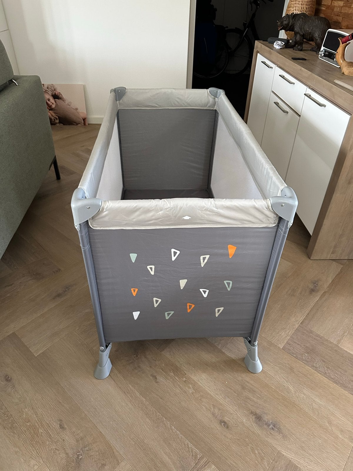 Compact en opvouwbaar campingbedje voor baby's, Ophalen, Gebruikt, Reisbedje