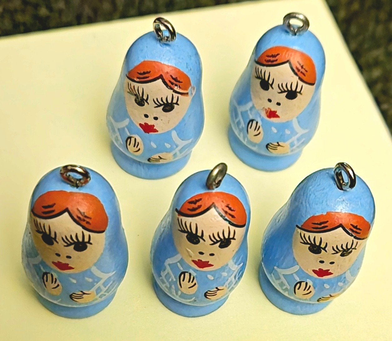Nieuw matrushka 5 poppetjes van hout 31x15mm, Overige merken, Overige materialen, Nieuw, Ophalen of Verzenden