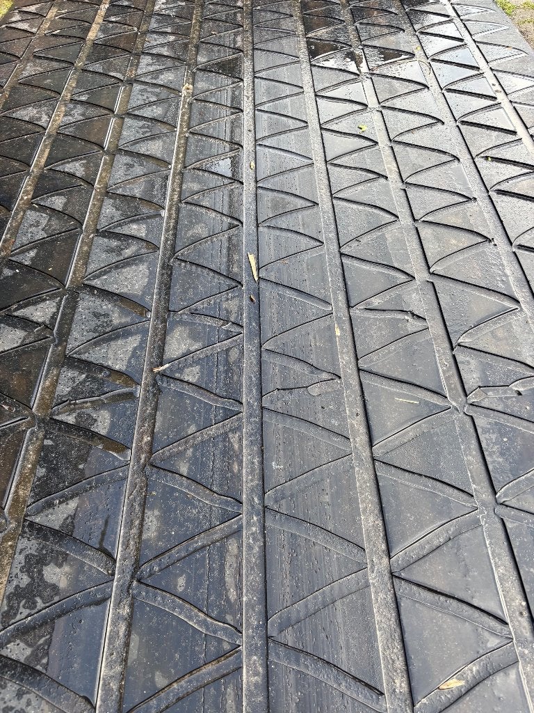 Dura grip rubber, Ophalen, Zo goed als nieuw