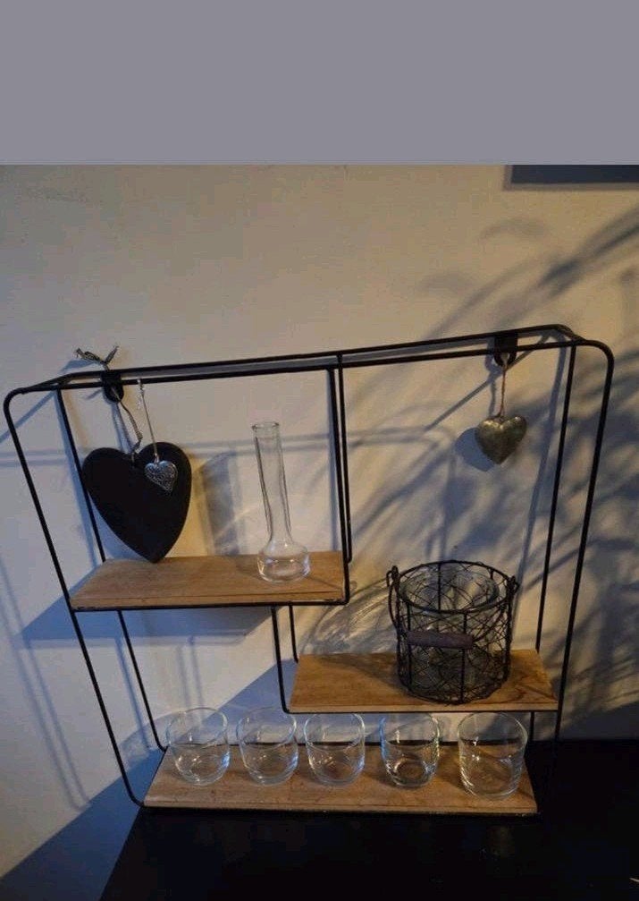 T.k. Decoratief zwart metalen wandrekje van 50x50x10., Ophalen of Verzenden, Gebruikt, Vierkant, Overige materialen