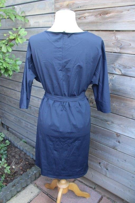 Jurk donkerblauw Zusss mt M Travel Vaste prijs, Maat 38/40 (M), Blauw, Ophalen of Verzenden, Zo goed als nieuw