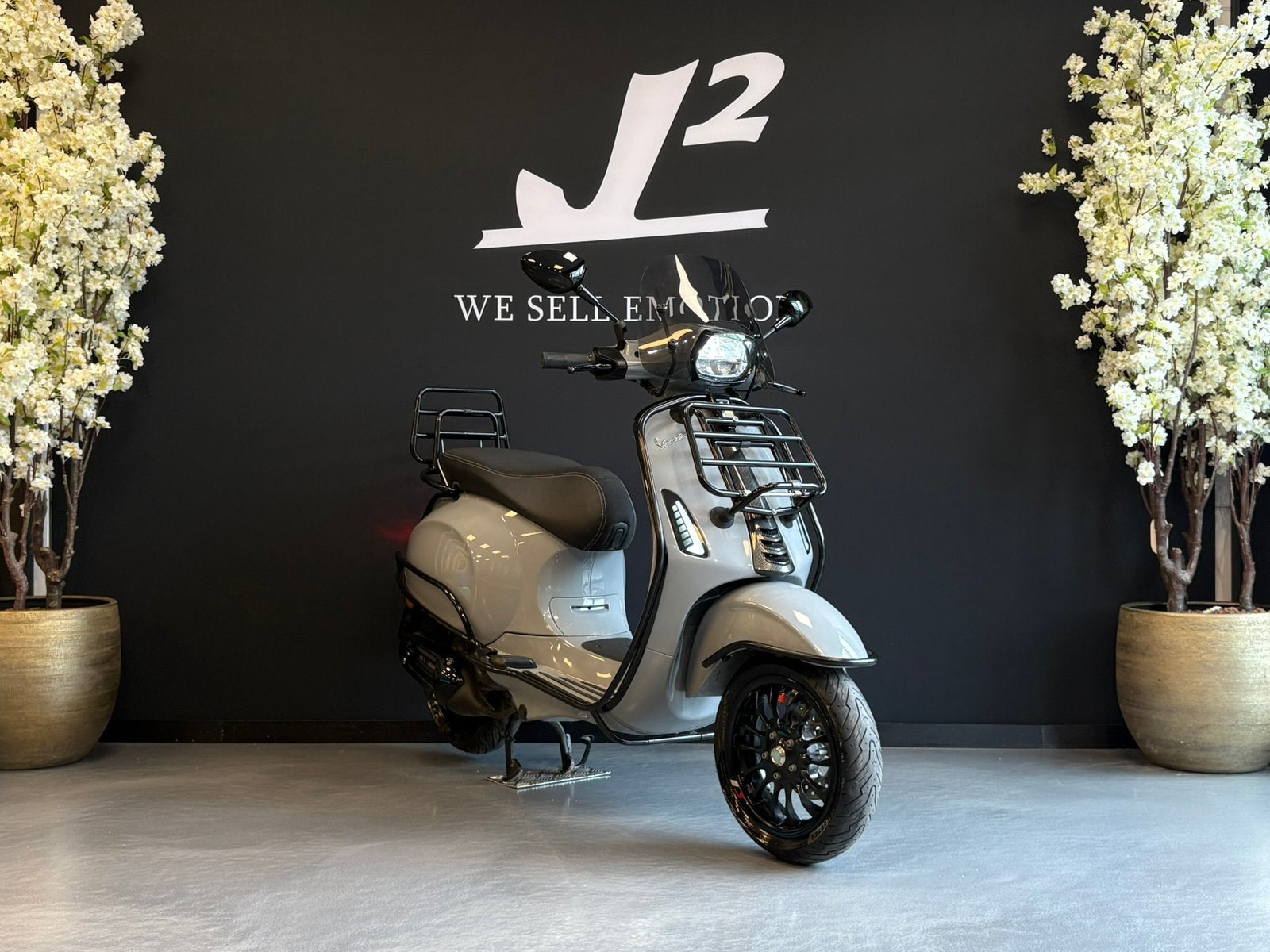 Vespa Sprint | Nardo Grey | Brom | 2020 | 9991 km | 1 eig