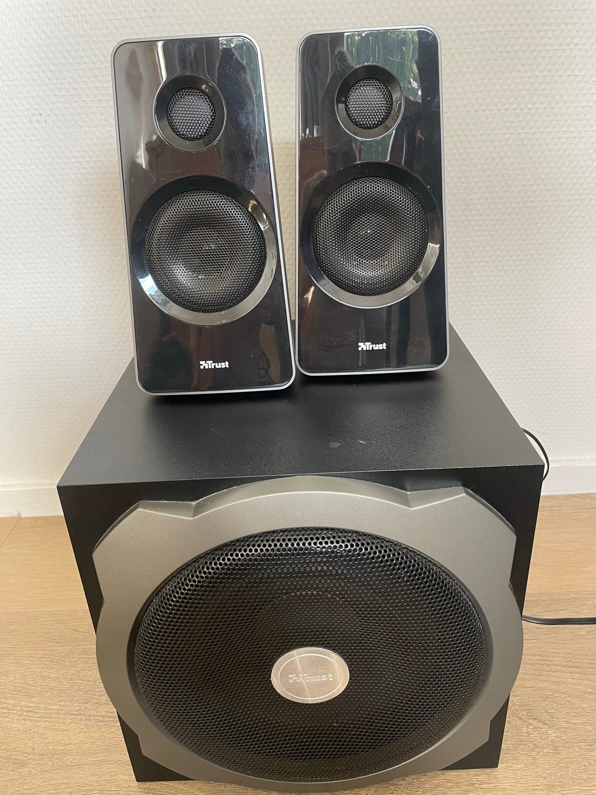 Trust 2.1 Luidsprekerset met Subwoofer, Ophalen, Zo goed als nieuw, Audiokanaal 2.1