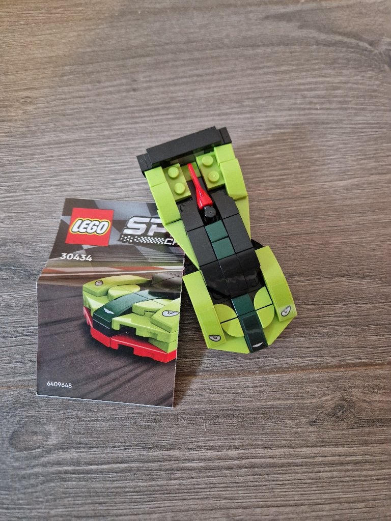 30434 lego Aston Martin Valkyrie AMR Pro, Ophalen