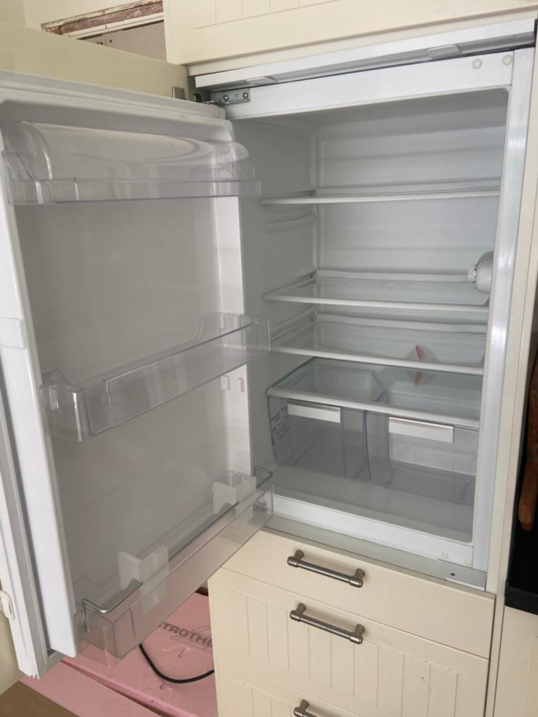 Inbouwkoelkast tafelmodel Ikea Frostig, 150 tot 200 liter, Zonder vriesvak, Zo goed als nieuw, Energieklasse A of zuiniger
