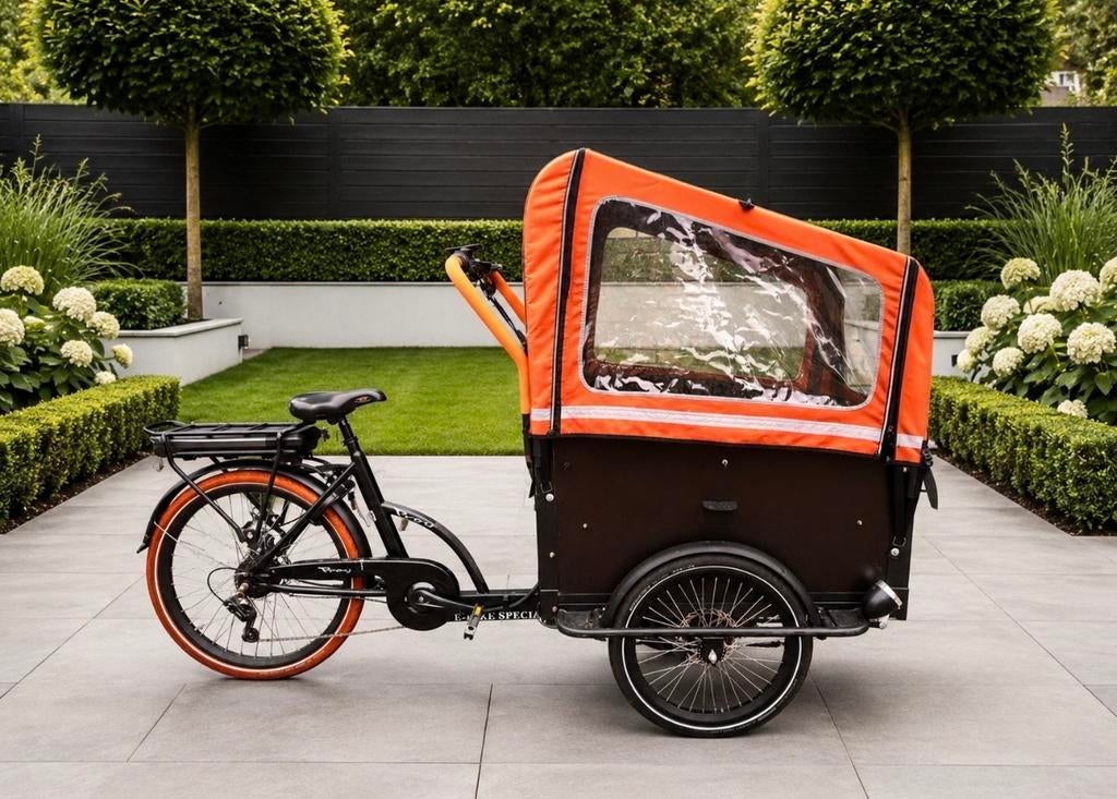 Troy E-special bakfiets - 4 zitplaatsen, 3-puntsgordels, Fietsen en Brommers, Fietsen | Bakfietsen, 4 kinderen of meer, Elektrisch