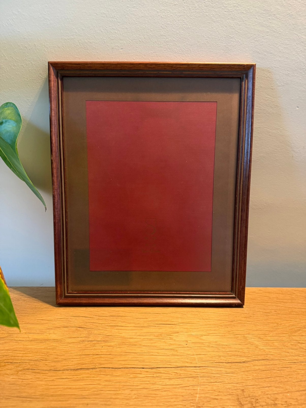 Vintage houten lijst Jyden 24x30 bordeaux passe partout, 24 cm, Met passe-partout, Ophalen of Verzenden, Zo goed als nieuw
