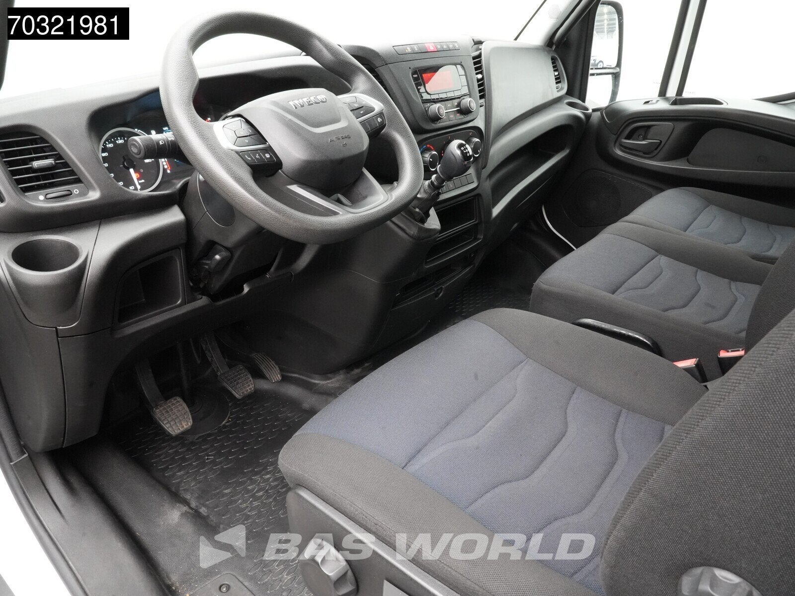 Iveco Daily 35C14 D'Hollandia Laadklep Dubbellucht Bakwagen, Auto's, Bestelauto's, Gebruikt, Euro 6, Iveco, 3005 kg