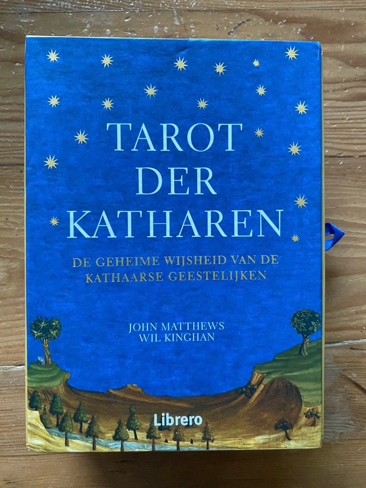 Tarot der katharen - John Matthews, Ophalen of Verzenden, Zo goed als nieuw, Tarot of Kaarten leggen, Overige typen