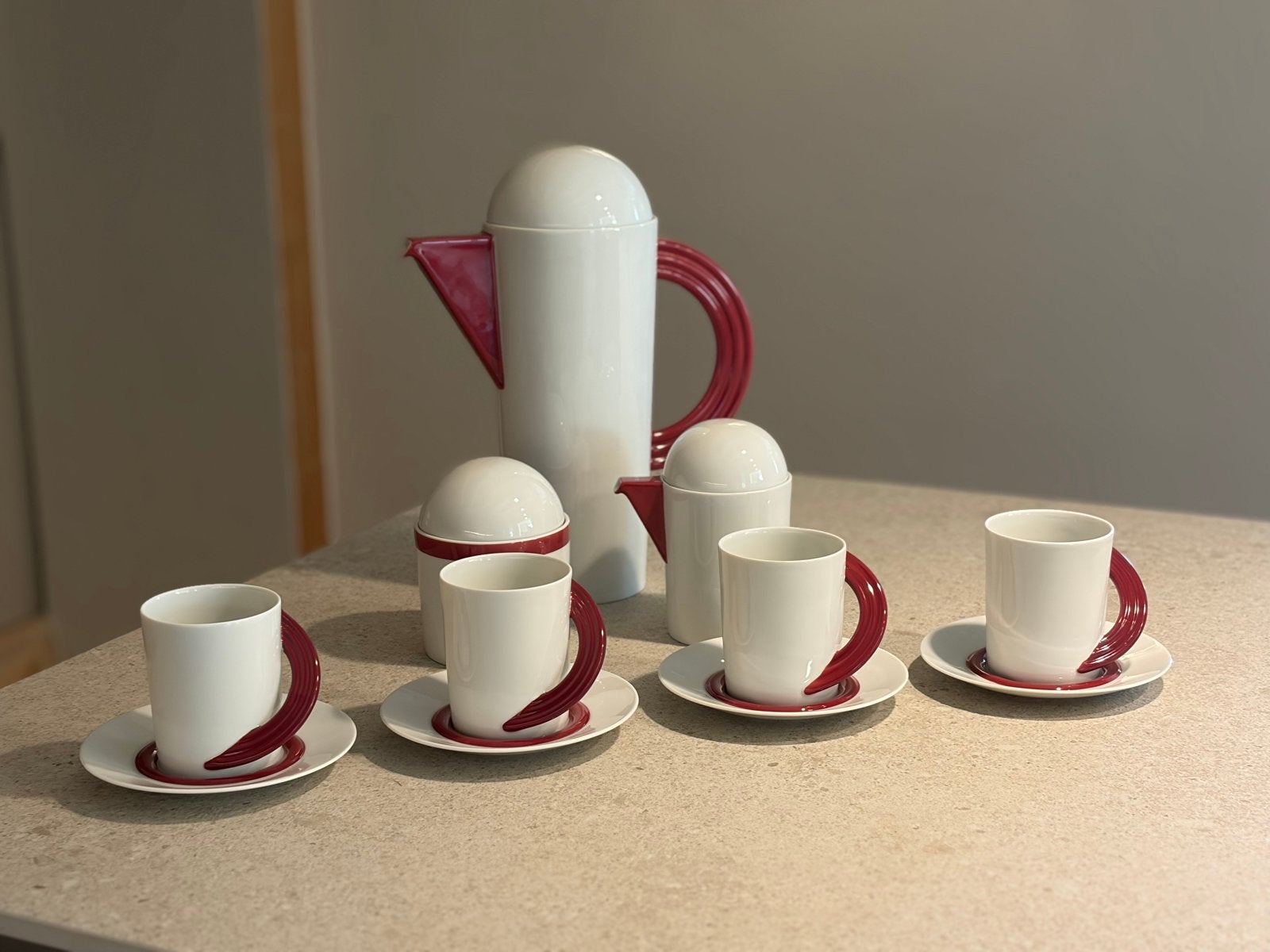 Rosenthal Cupola Rossa koffieservies, Ophalen of Verzenden, Zo goed als nieuw, Overige stijlen, Kop(pen) en/of Schotel(s)