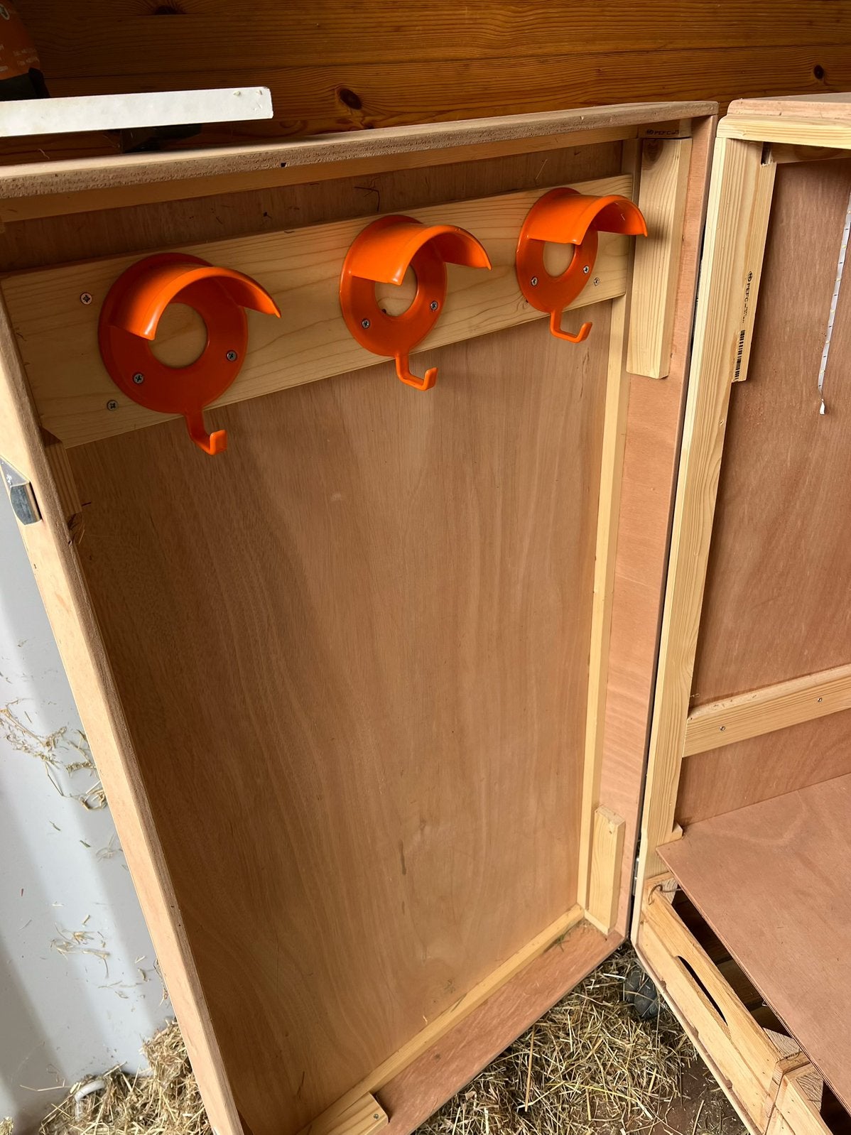 Houten councours kast, Dieren en Toebehoren, Ophalen, Zo goed als nieuw, Overige disciplines