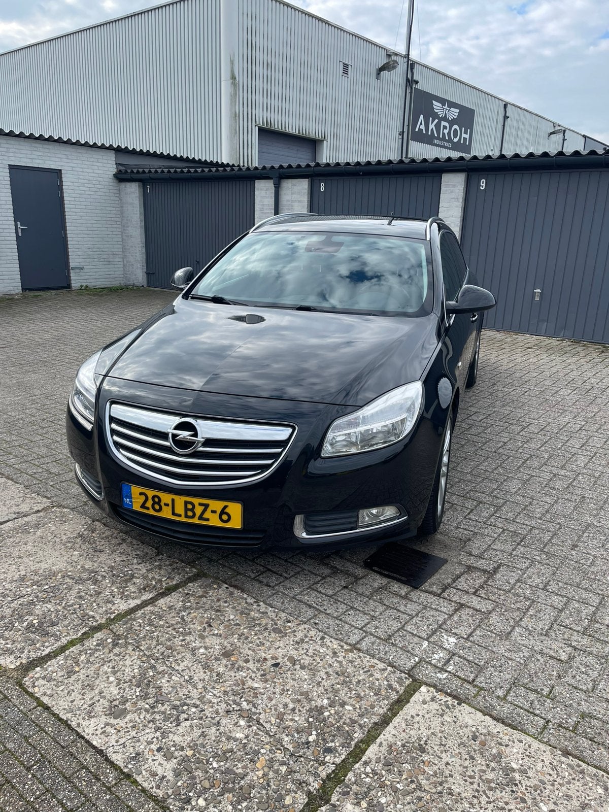 Opel Insignia 1.6 Turbo Ecotec 180pk 2010  airco navi pdc, 4 cilinders, 179 pk, Zwart, Origineel Nederlands