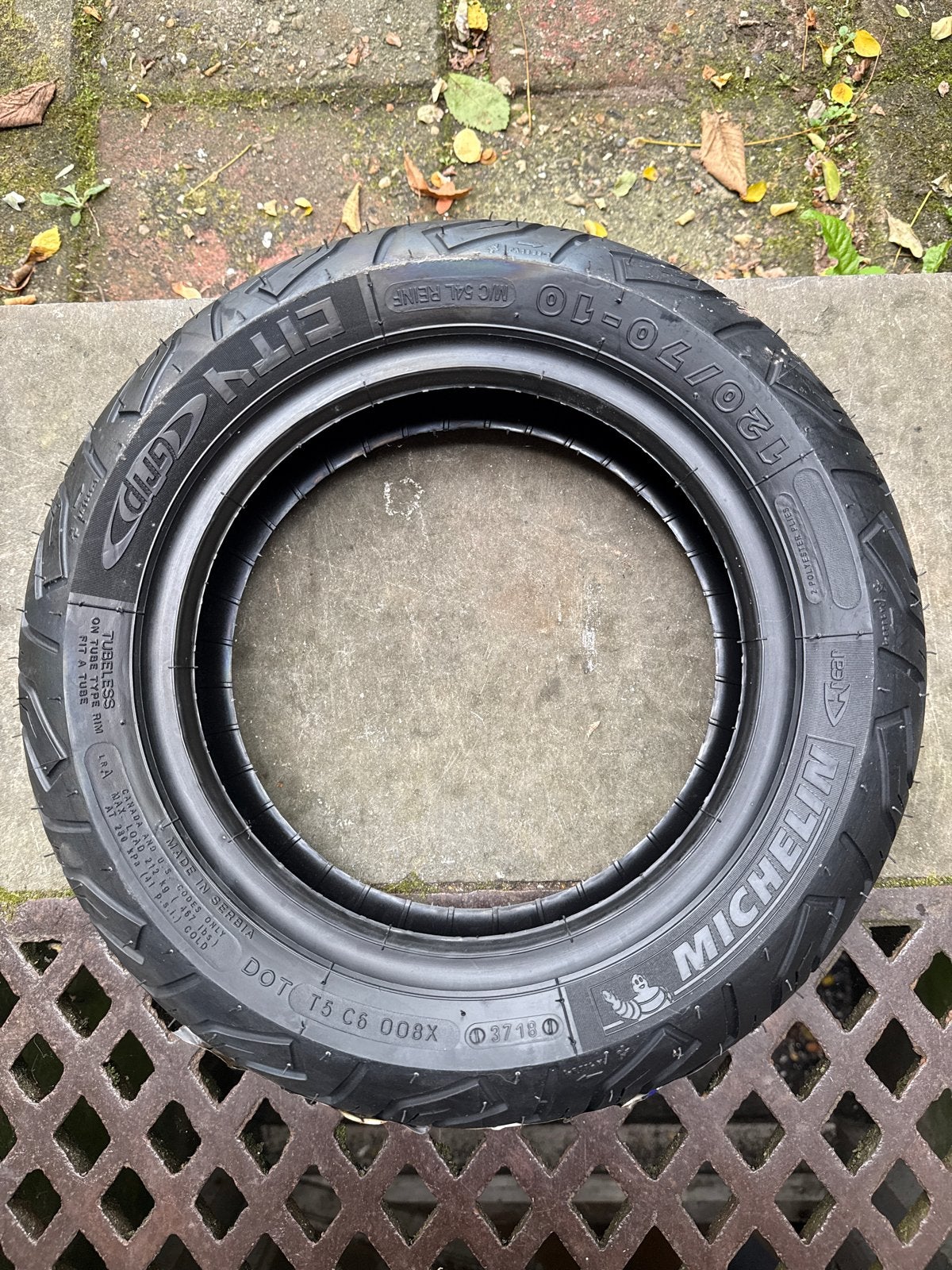Scooterband Michelin City Grip (nieuw) 120/70-10, Fietsen en Brommers, Ophalen of Verzenden, Nieuw, Overige typen, Overige merken