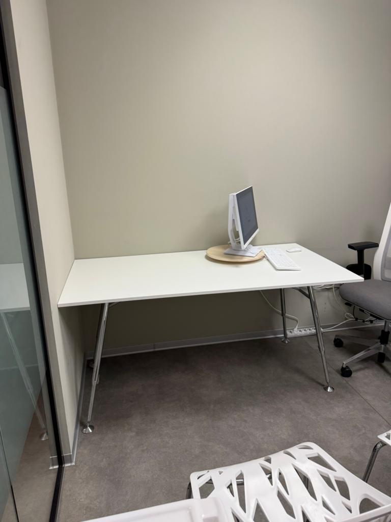 Bureau wit, inklapbaar en in hoogte verstelbaar Lensvelt, Huis en Inrichting, Bureaus, Gebruikt, 180 cm, In hoogte verstelbaar