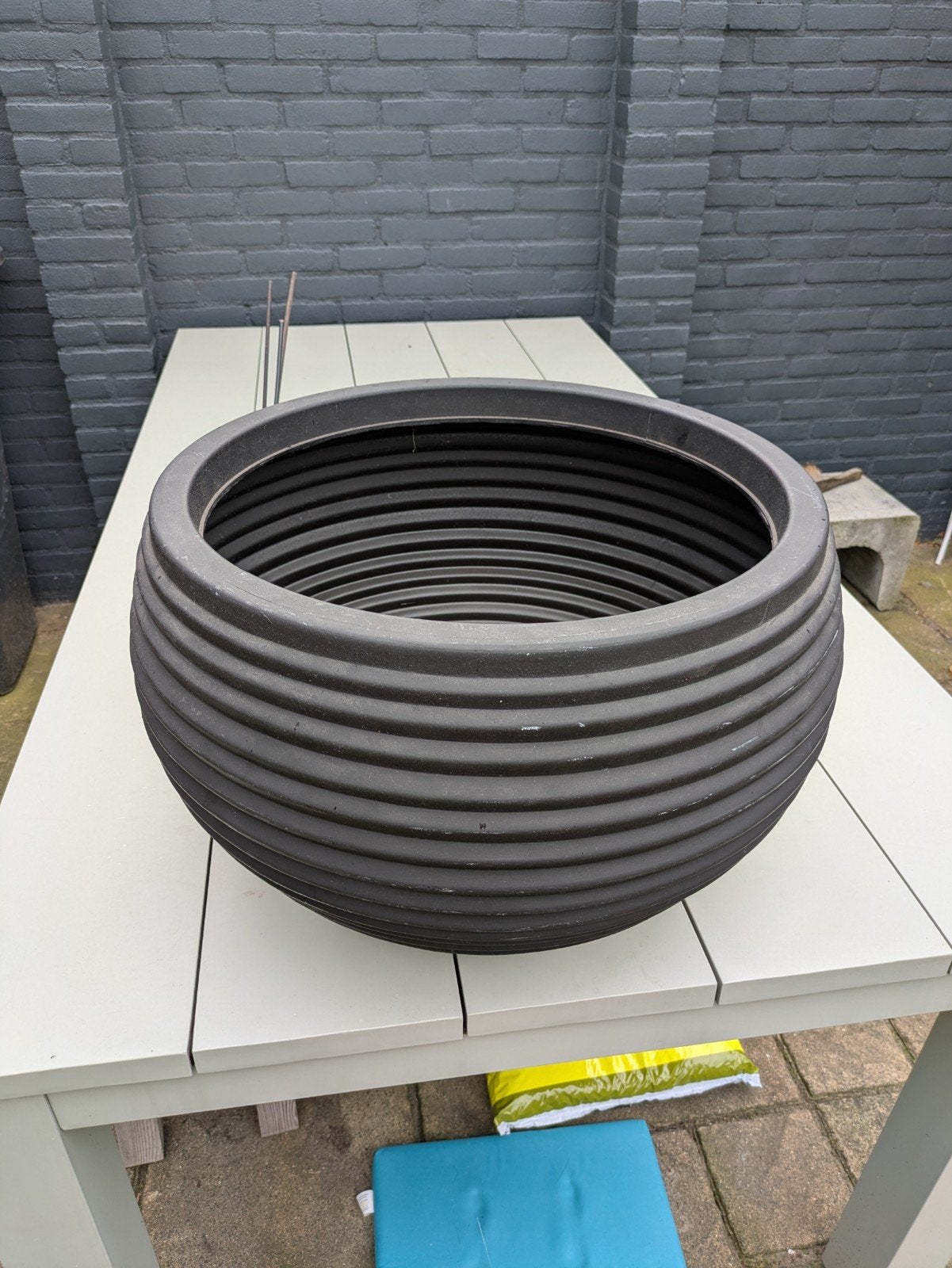 erg mooie grote bloempot ., Tuin en Terras, Ophalen of Verzenden