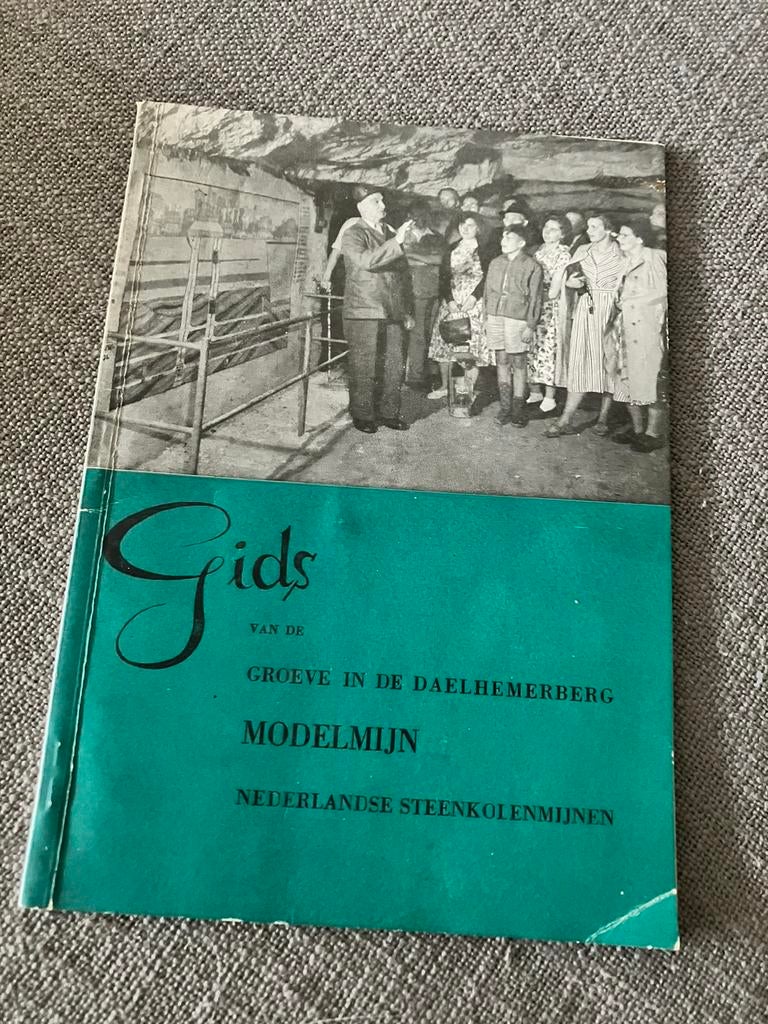 Gids modelmijn groeve daelhemerberg valkenburg Staatsmijnen, Boeken, Geschiedenis | Stad en Regio, Ophalen of Verzenden, Gelezen