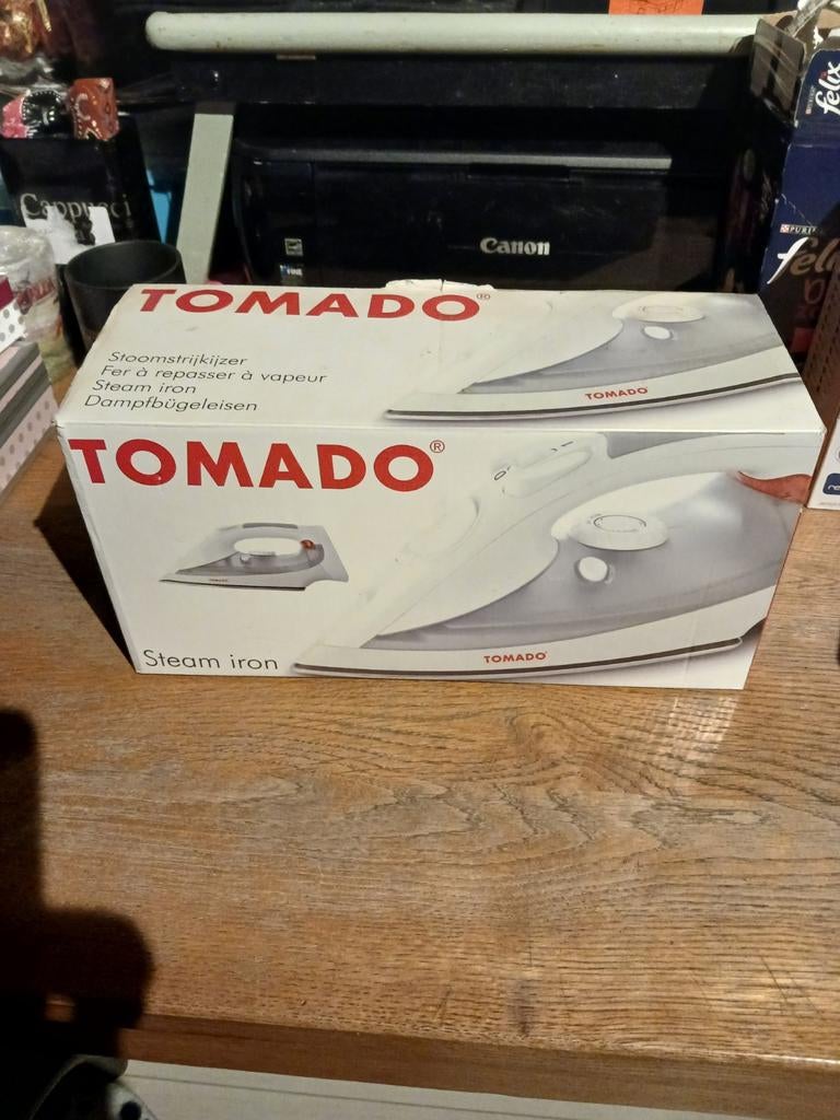 Tomado Strijkijzer - Zo goed als nieuw, compleet in doos, Ophalen of Verzenden