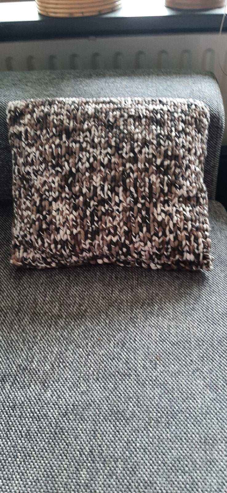 zpagetti kussen  zelfgemaakt, Huis en Inrichting, Overige merken, Meerkleurig, Vierkant, Nieuw