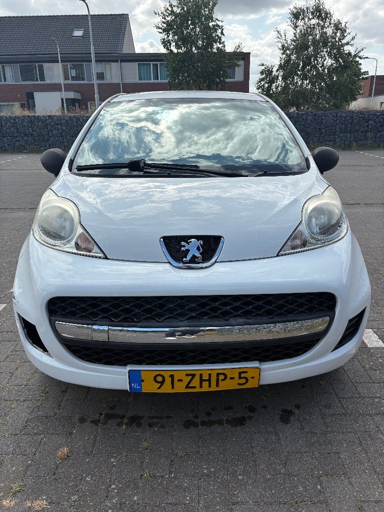 Peugeot 107 1.0 12V 3DR 2009 Wit, Auto's, Peugeot, Voorwielaandrijving, 4 stoelen, Bedrijf, Handgeschakeld
